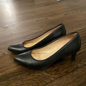 Naturalized Black heels